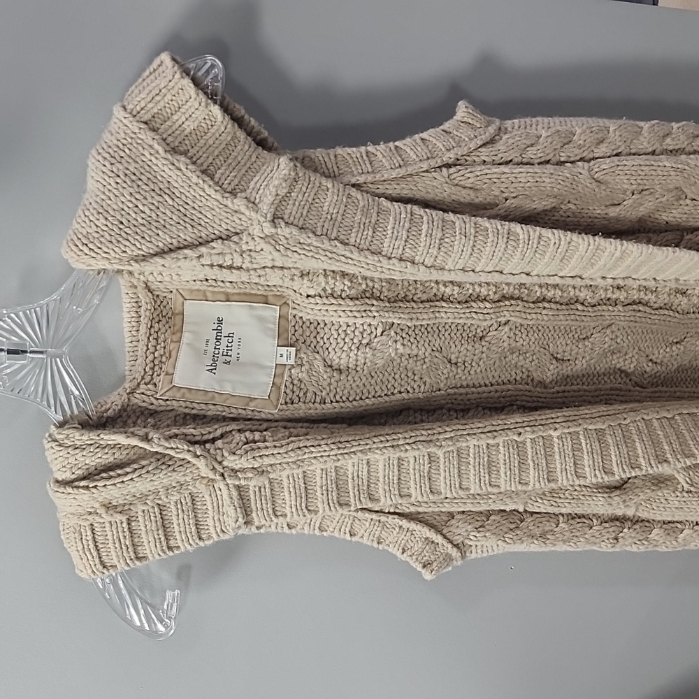 Long knitted vest
